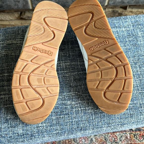 Reebok Classics white leather size 7 Women’s. - Picture 5 of 6